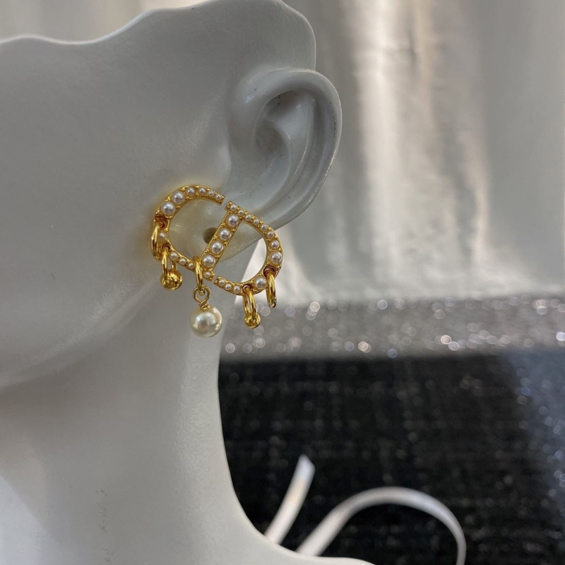 chr1st1an D10r earrings